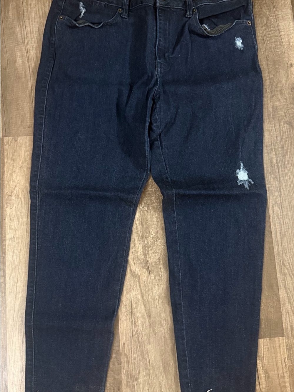 Just USA Dark Indigo Skinny Jeans with Subtle Distressing